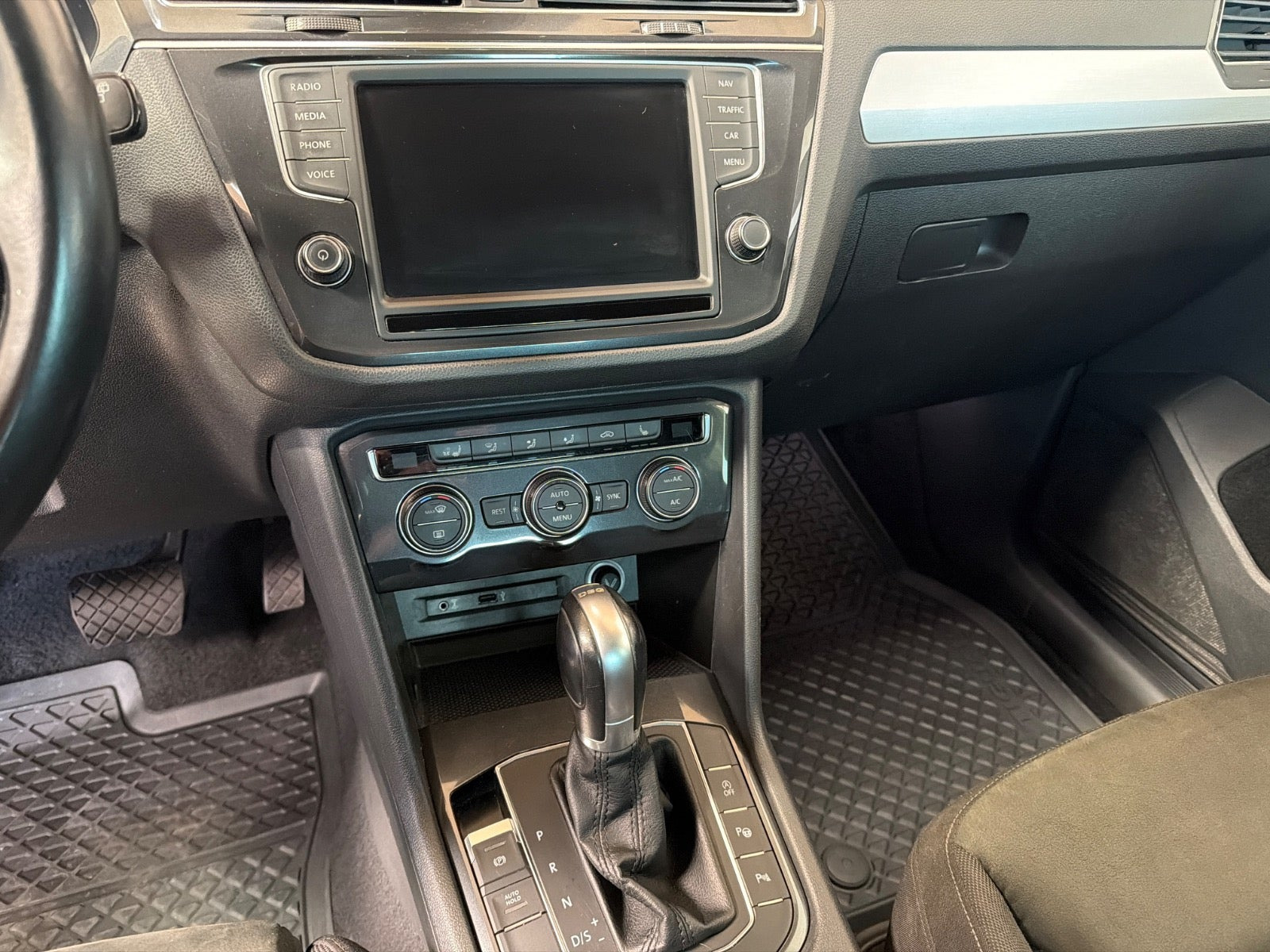 Sort VW Tiguan fra 2017