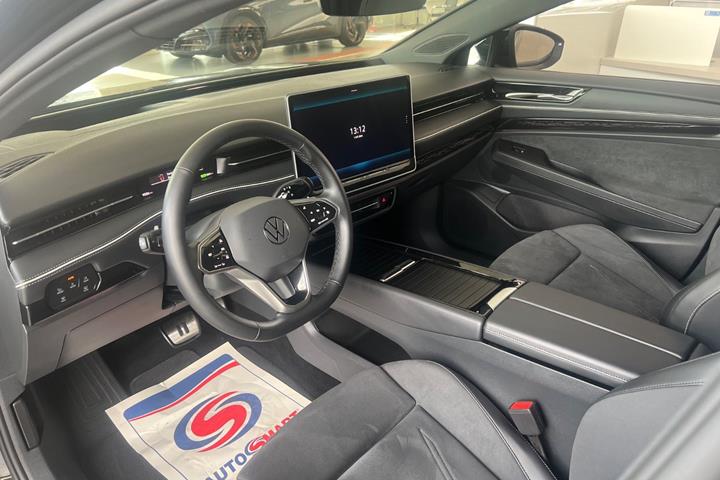 Sort VW ID.7 fra 2025