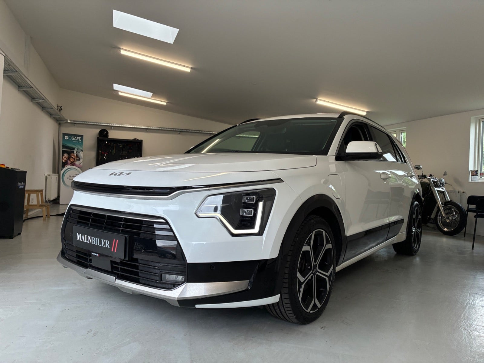 Hvid Kia Niro fra 2023