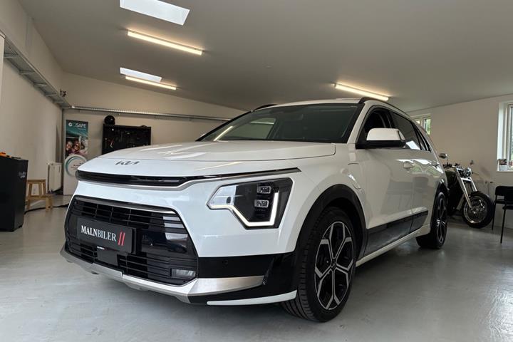 Hvid Kia Niro fra 2023