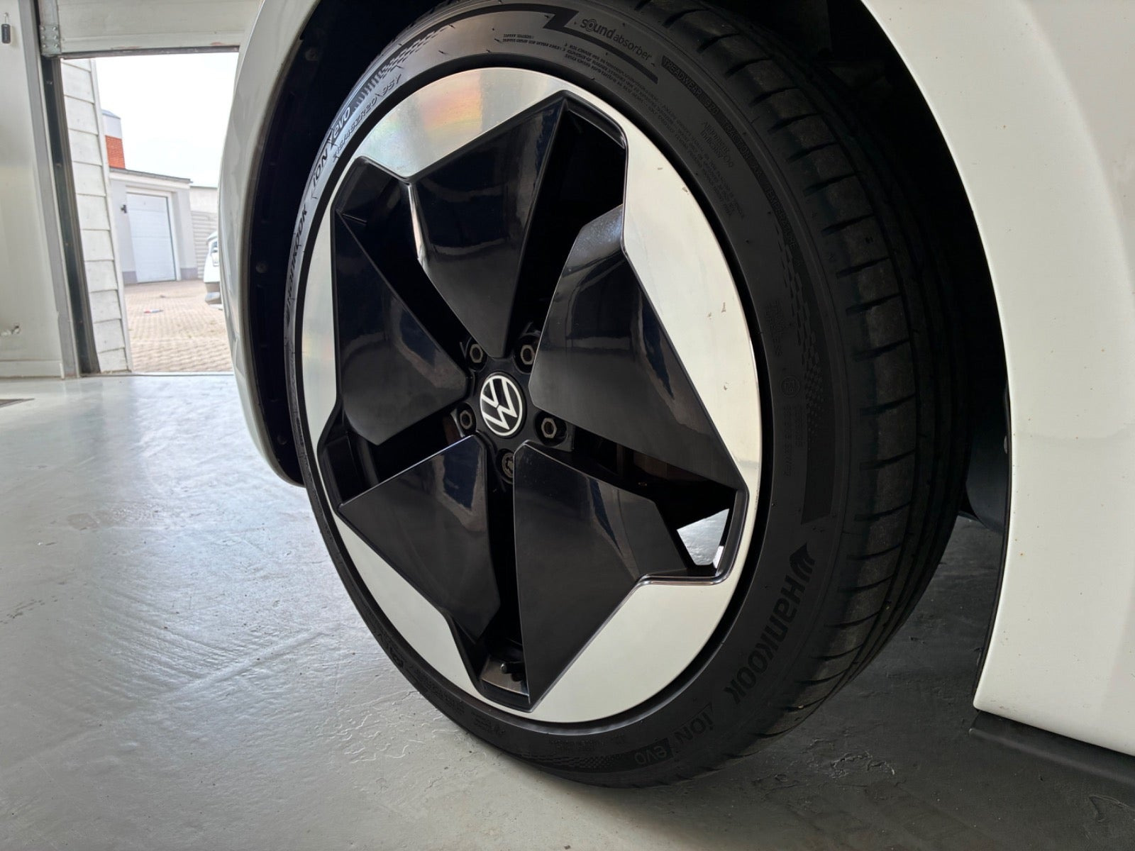 Hvid VW ID.3 fra 2021