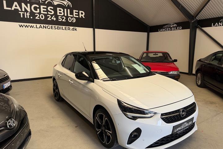 Hvid Opel Corsa fra 2021