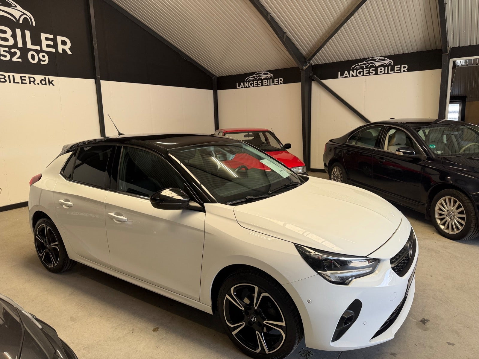 Hvid Opel Corsa fra 2021