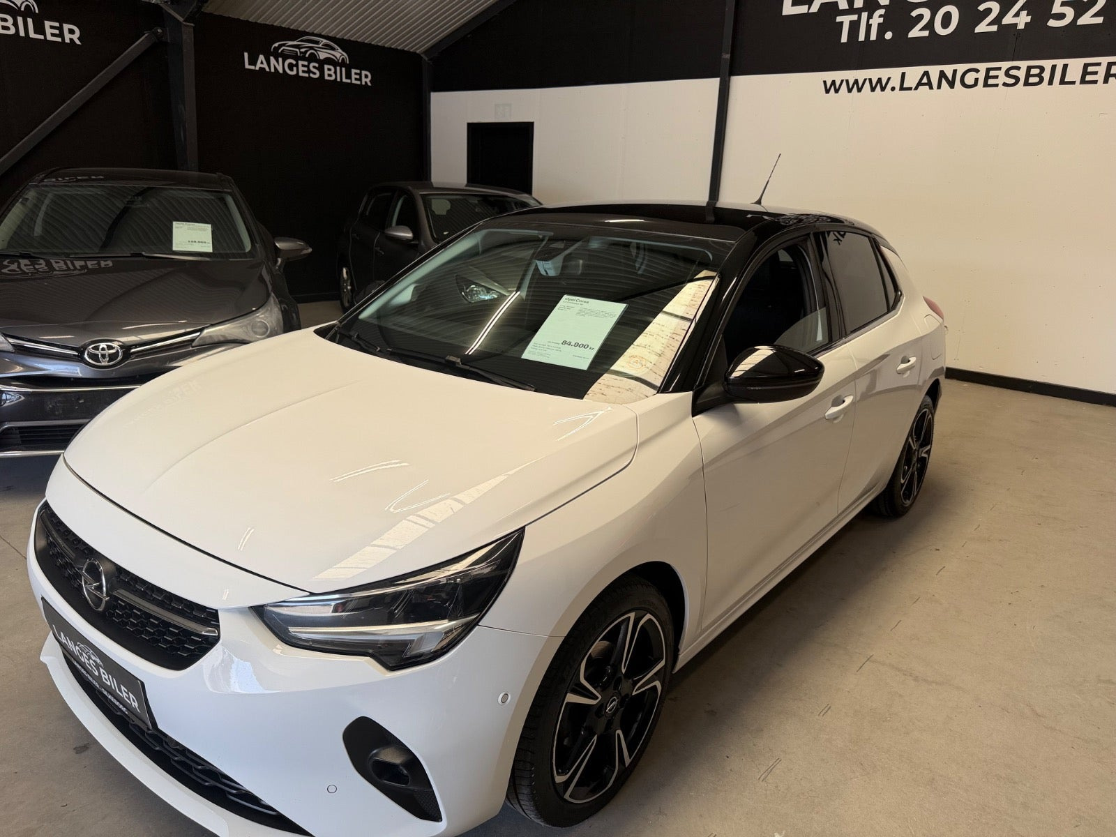 Hvid Opel Corsa fra 2021