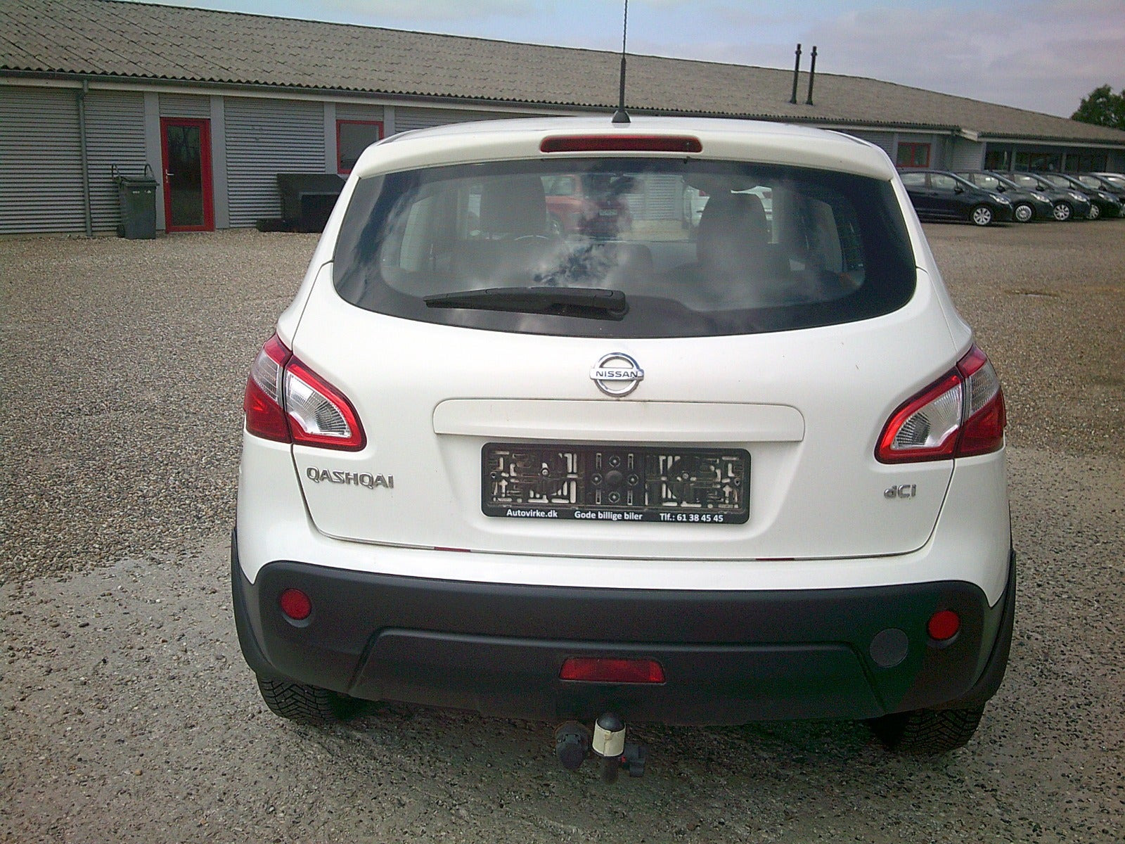 Gul Nissan Qashqai fra 2012