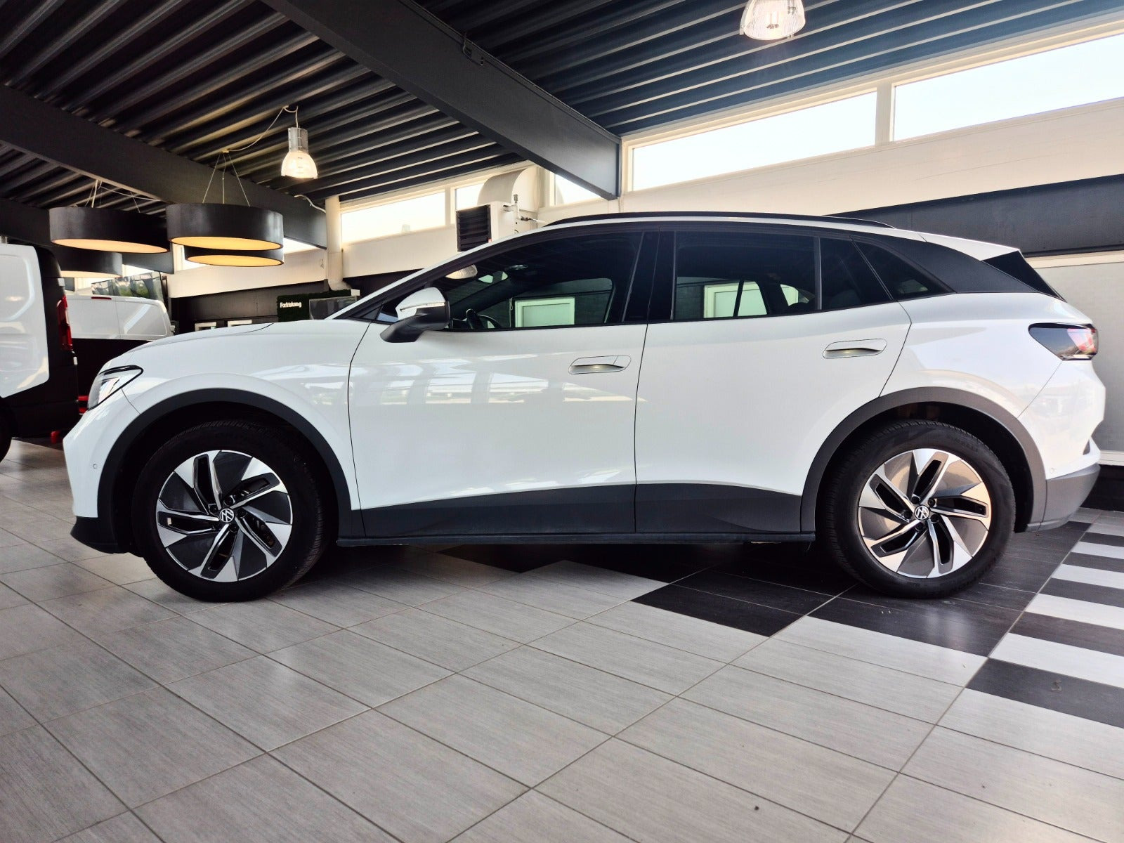Hvid VW ID.4 fra 2024