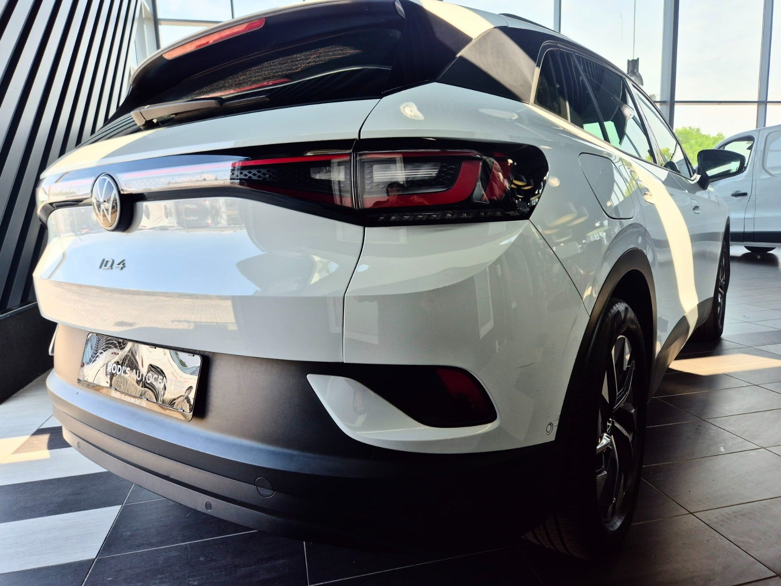 Hvid VW ID.4 fra 2024