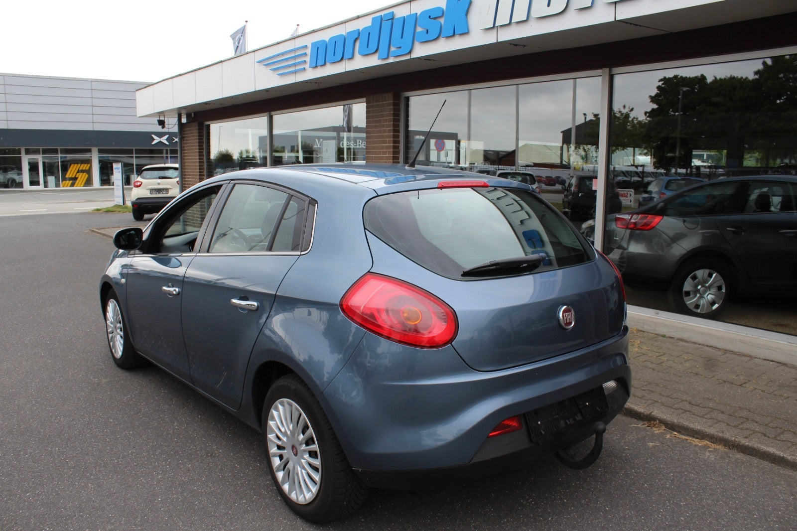 Blå Fiat Bravo fra 2007