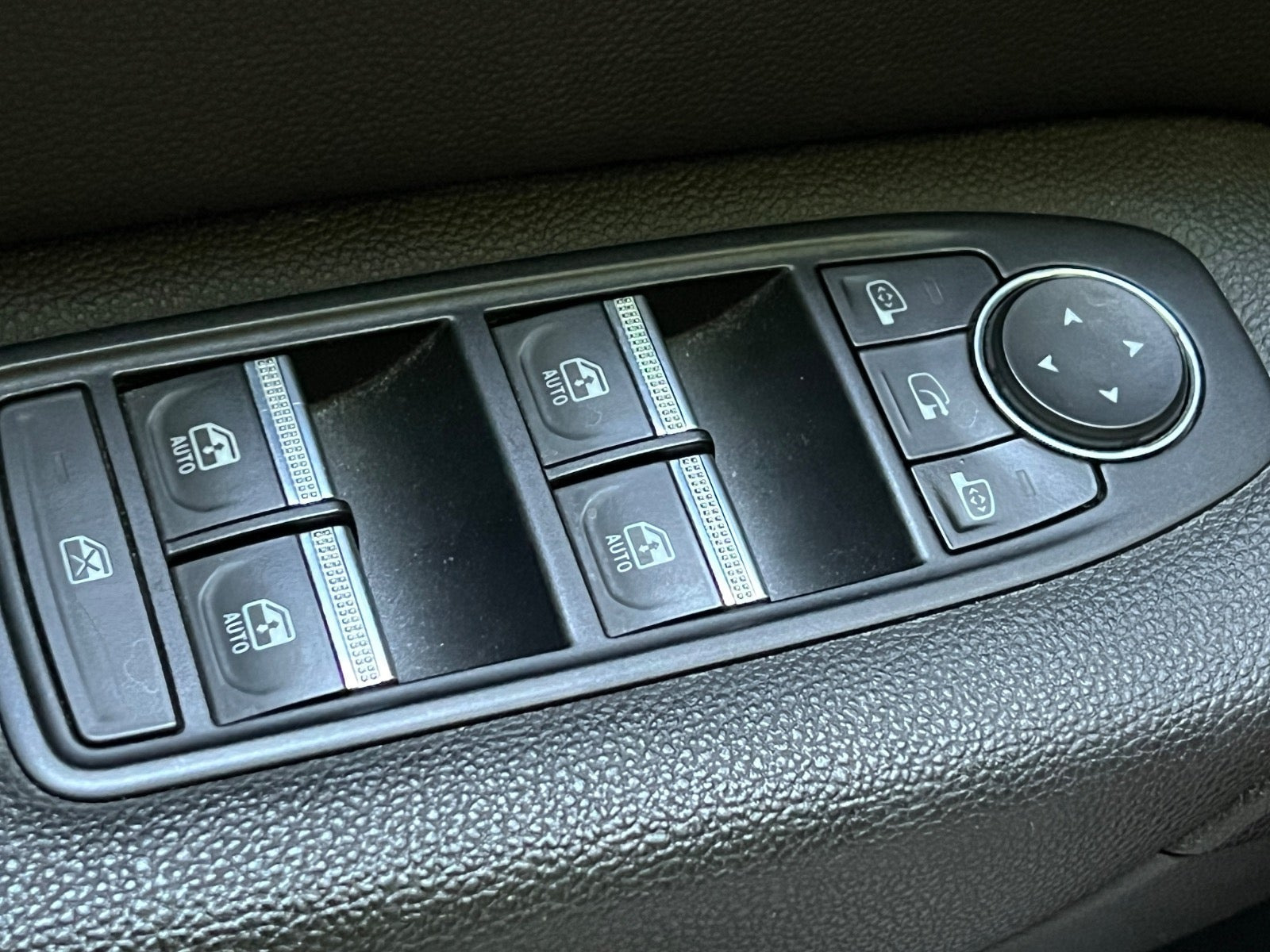 Blå Renault Captur fra 2021