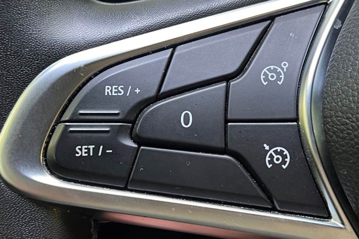 Blå Renault Captur fra 2021