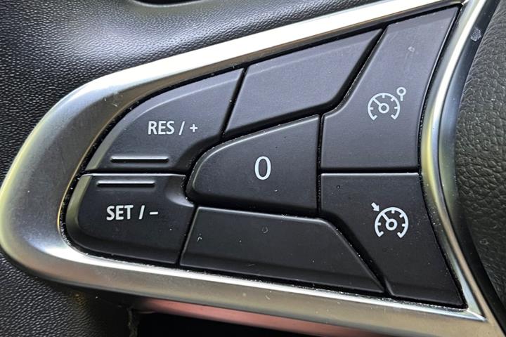 Blå Renault Captur fra 2021