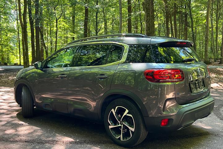 Grå Citroën C5 Aircross fra 2020