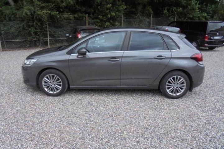 Grå Citroën C4 fra 2017