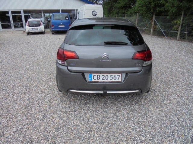 Grå Citroën C4 fra 2017