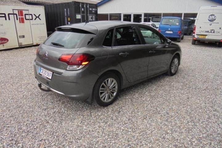 Grå Citroën C4 fra 2017