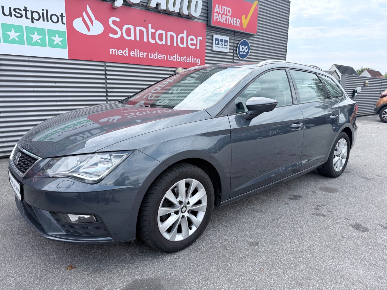 Blå Seat Leon fra 2020