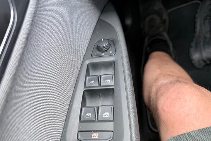 Blå Seat Leon fra 2020