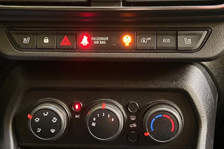 Blå Dacia Sandero fra 2021