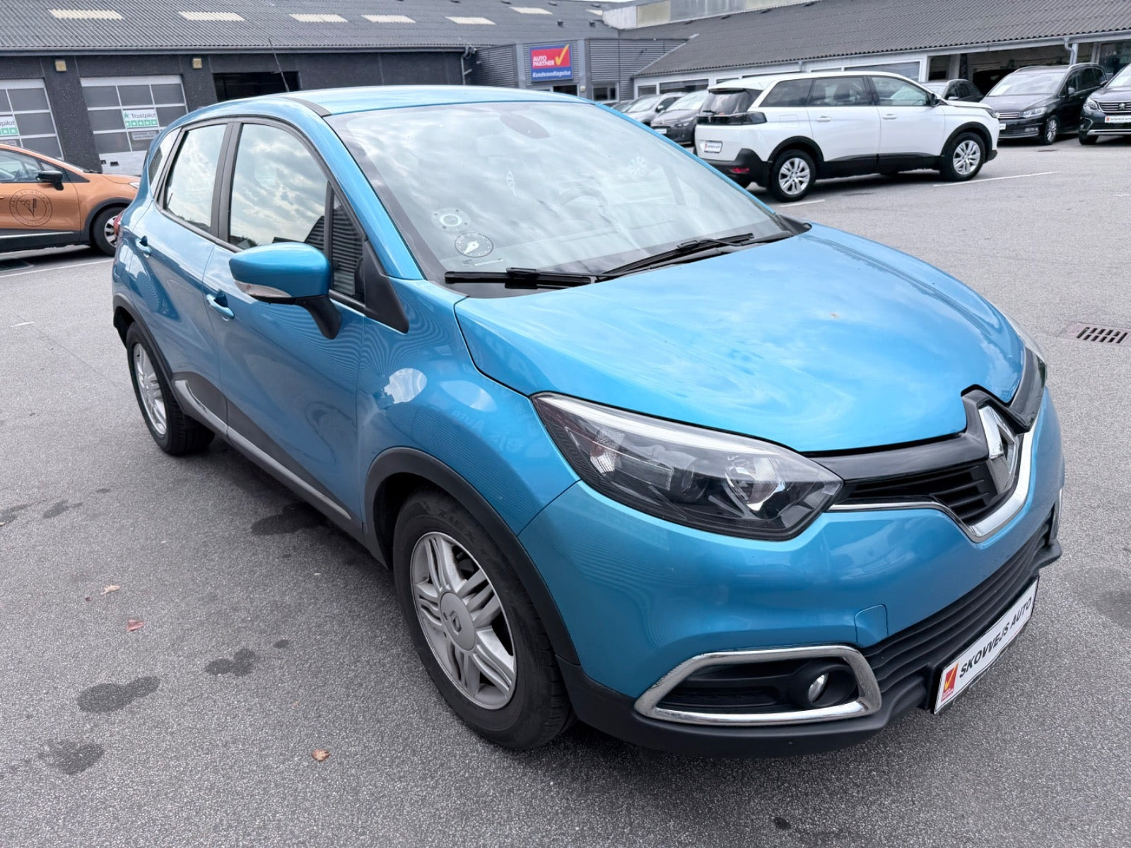 Blå Renault Captur fra 2014