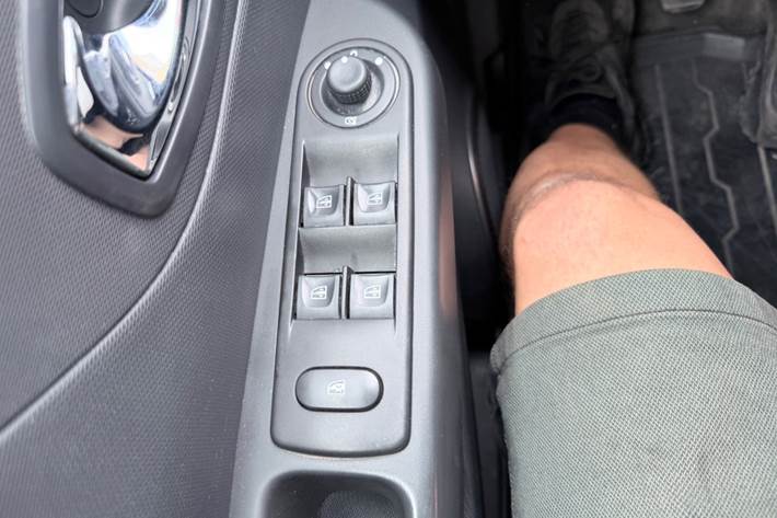 Blå Renault Captur fra 2014
