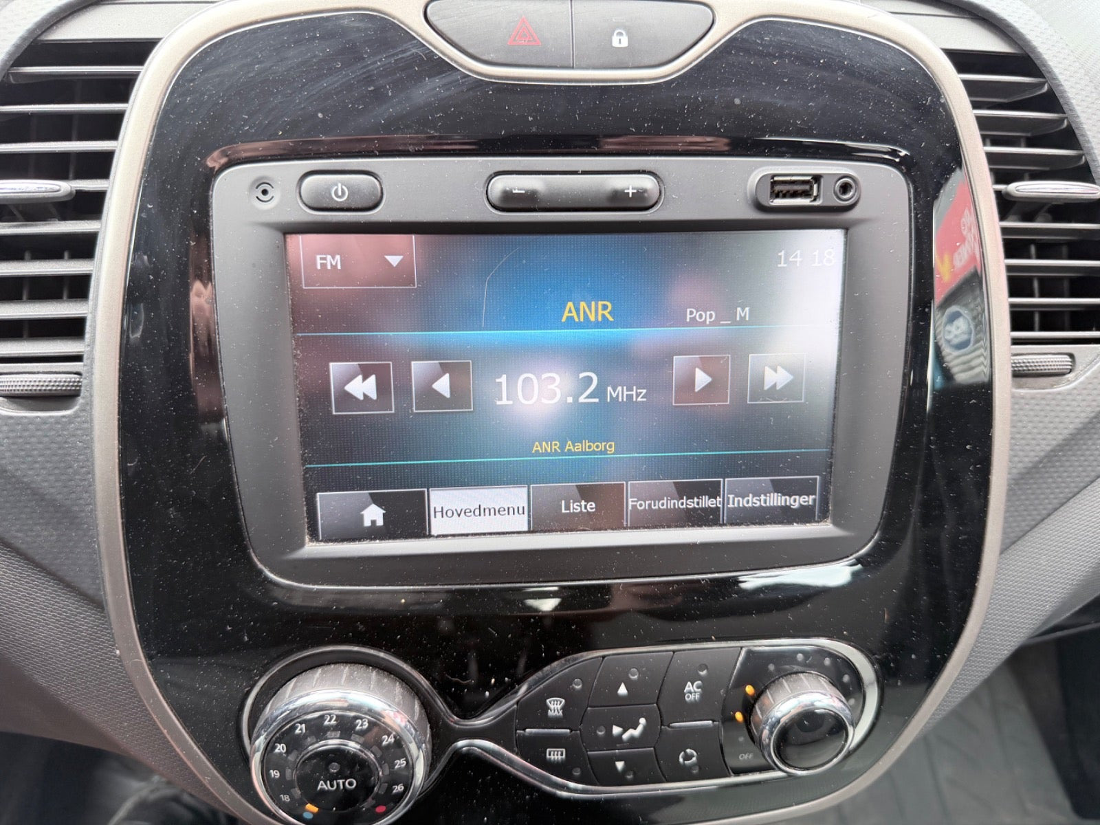 Blå Renault Captur fra 2014