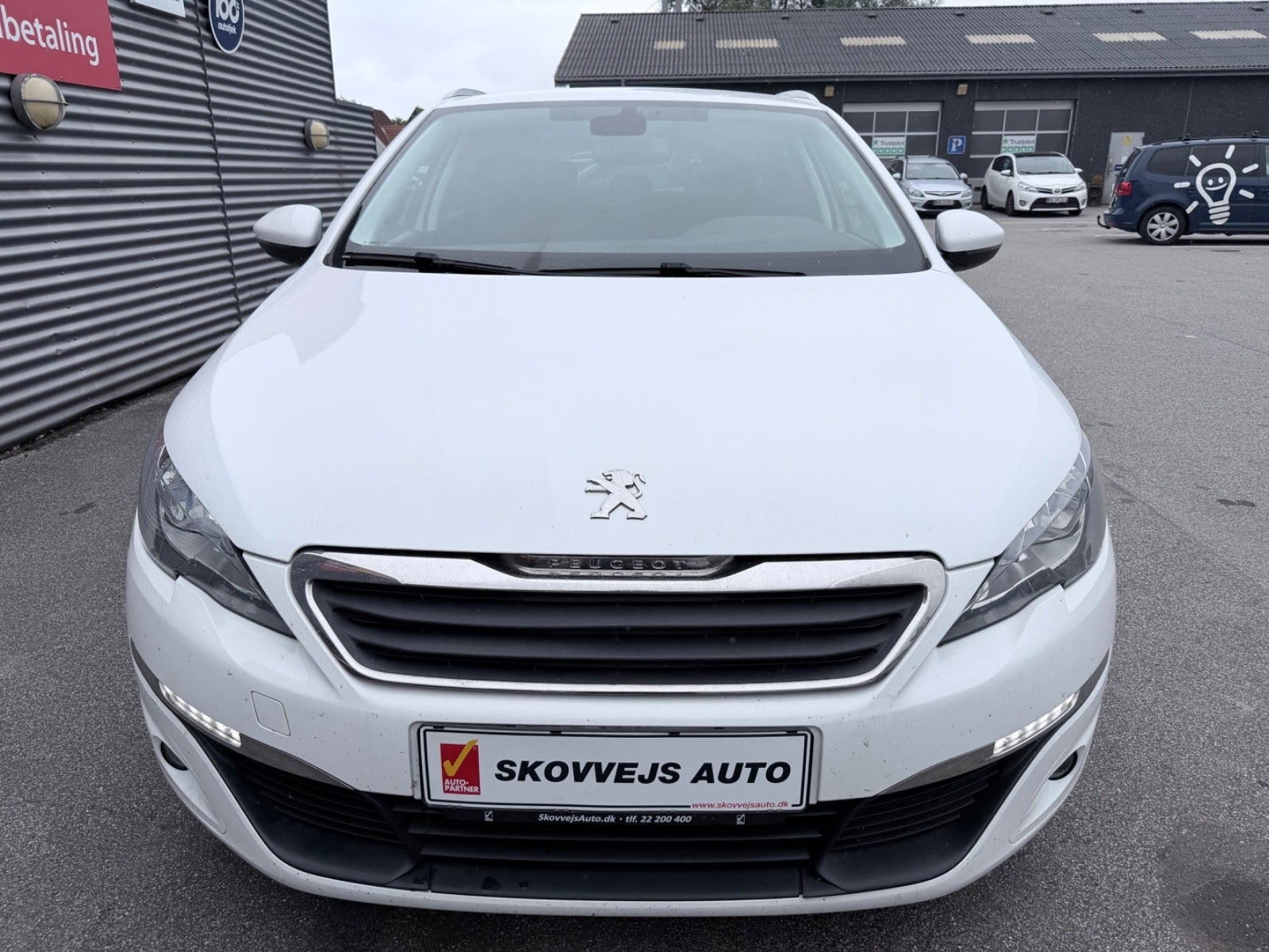 Hvid Peugeot 308 fra 2016
