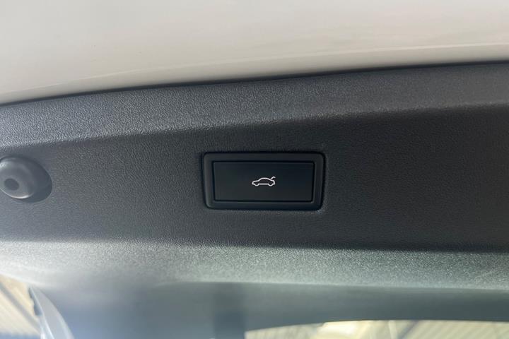 Hvid VW ID.7 fra 2025