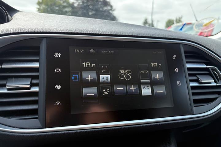 undefined Peugeot 308 fra 2015