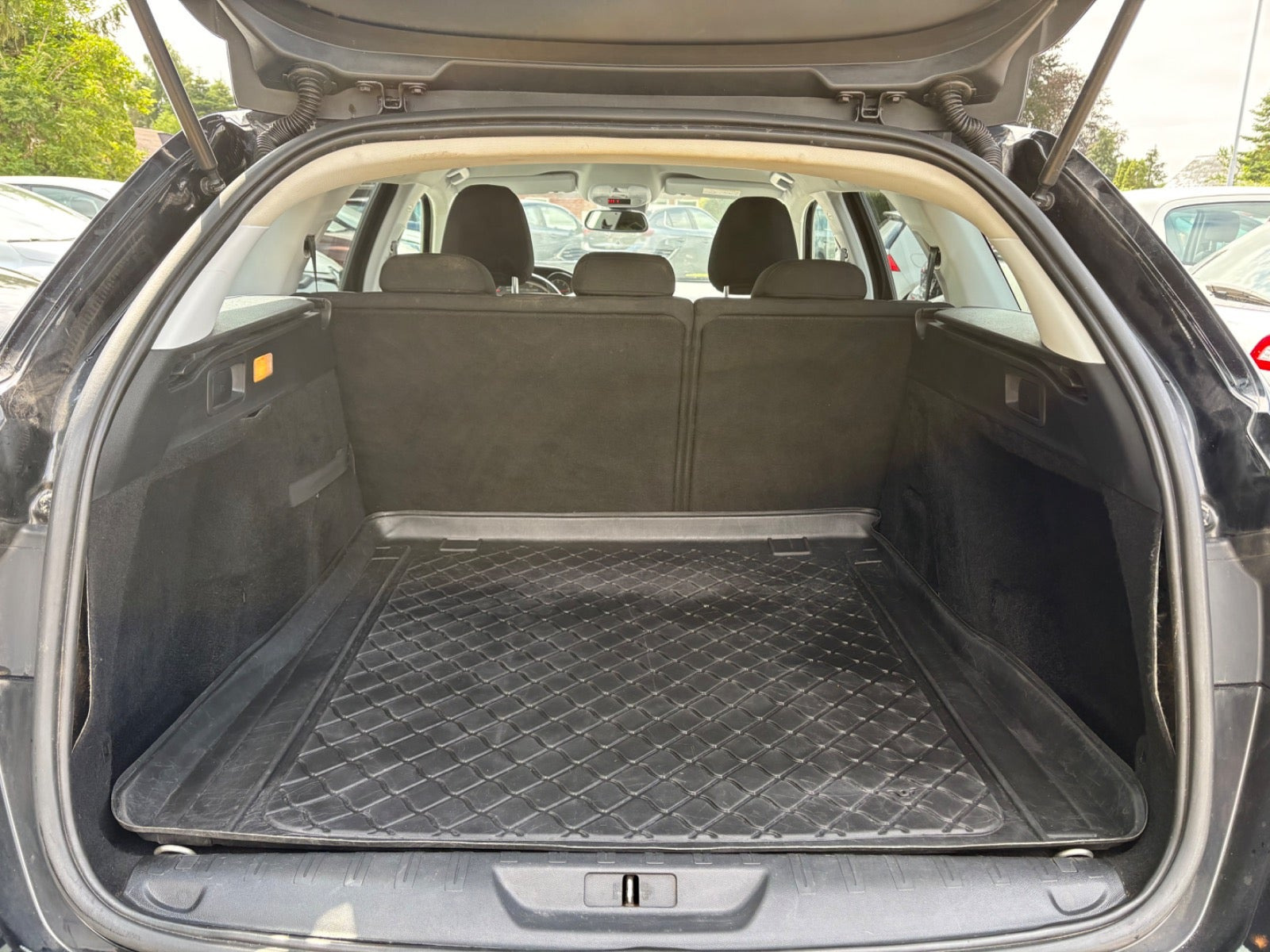 undefined Peugeot 308 fra 2015
