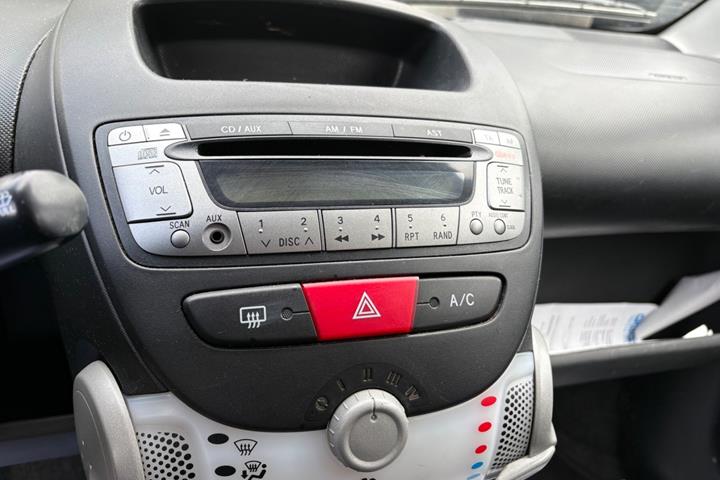 undefined Peugeot 107 fra 2014