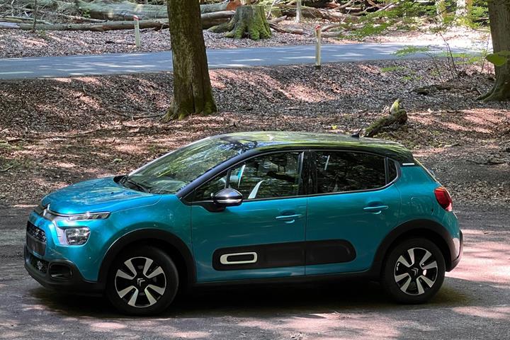 Blå Citroën C3 fra 2021