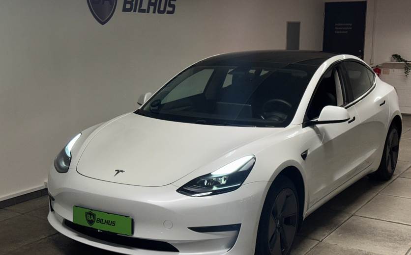 Tesla Model 3 Long Range RWD
