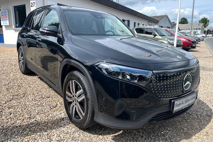 Sort Mercedes EQB250+ fra 2025