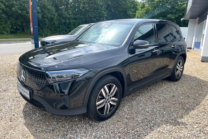 Sort Mercedes EQB250+ fra 2025