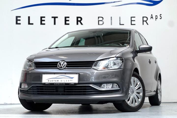 Grå VW Polo fra 2017 set udefra