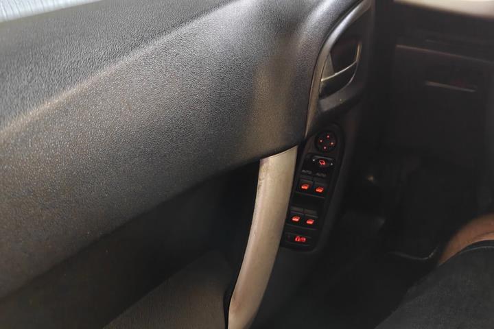 Gul Citroën C3 fra 2012