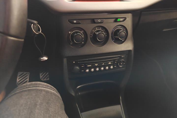 Gul Citroën C3 fra 2012