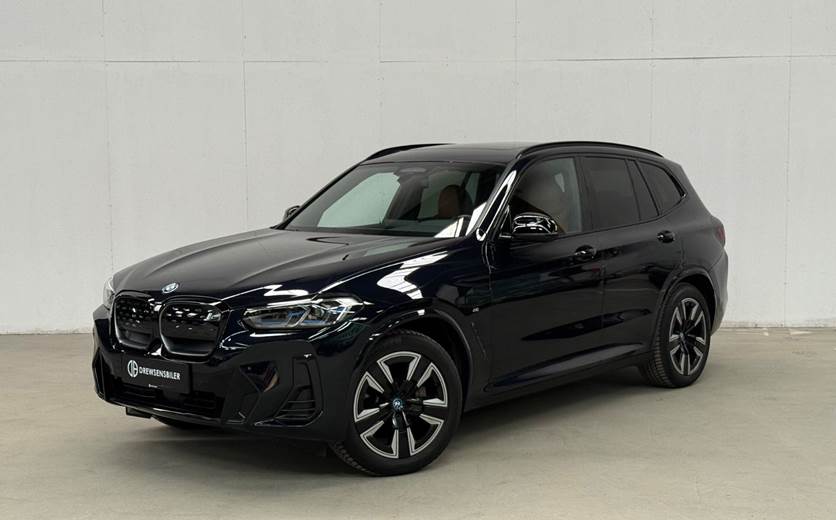 BMW iX3 Charged M-Sport