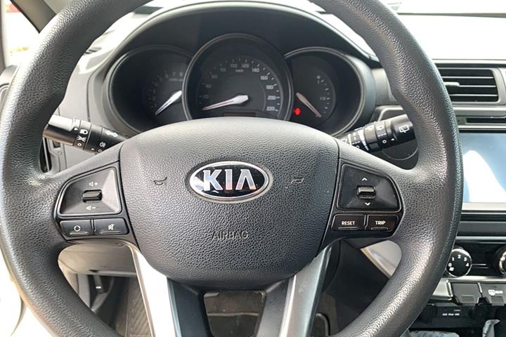 undefined Kia Rio fra 2013