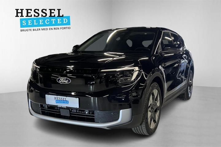Sort Ford Explorer fra 2026 set udefra