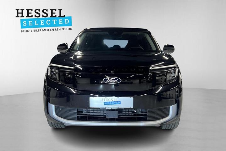Sort Ford Explorer fra 2026