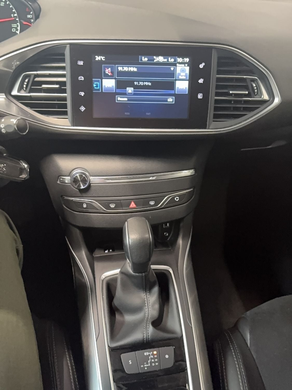 undefined Peugeot 308 fra 2015