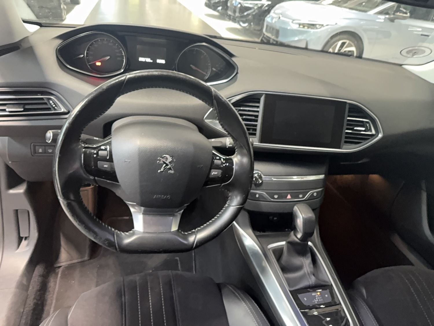 undefined Peugeot 308 fra 2015