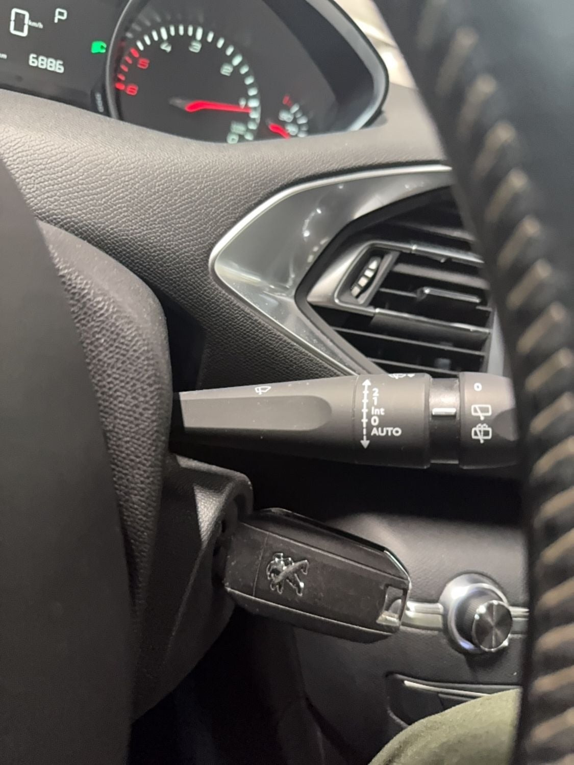 undefined Peugeot 308 fra 2015
