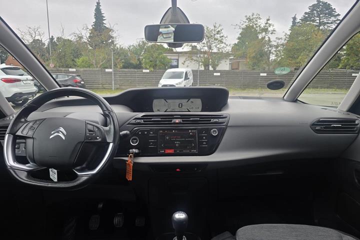 Grå Citroën Grand C4 Picasso fra 2016