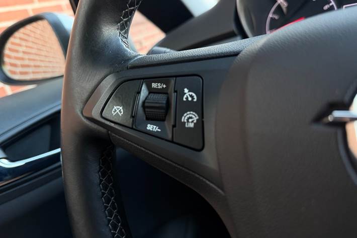 Grå Opel Corsa fra 2015