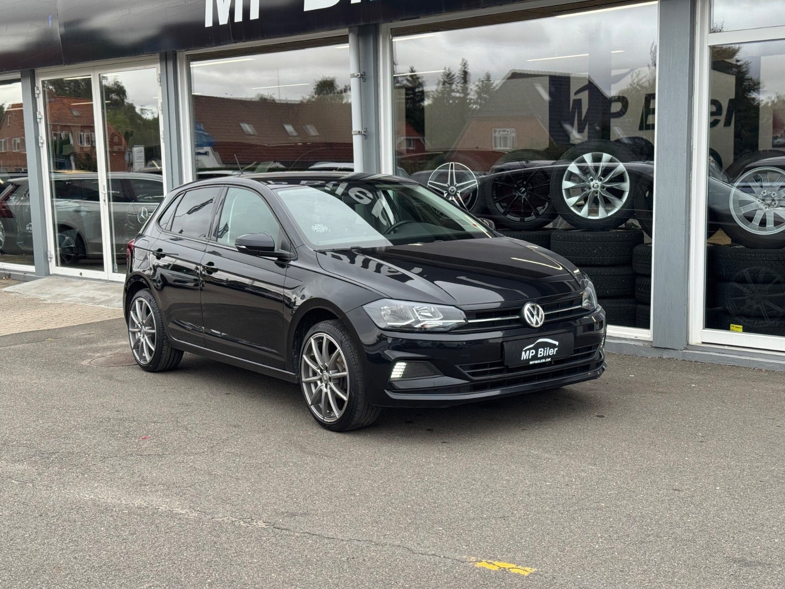 Sort VW Polo fra 2019