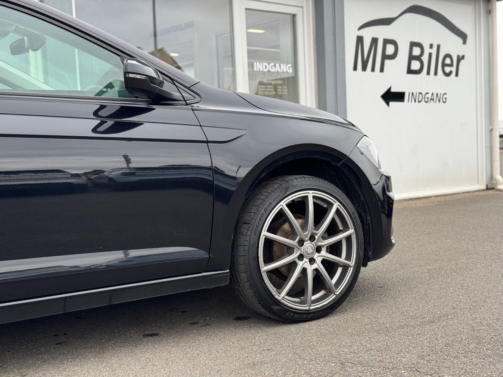 Sort VW Polo fra 2019