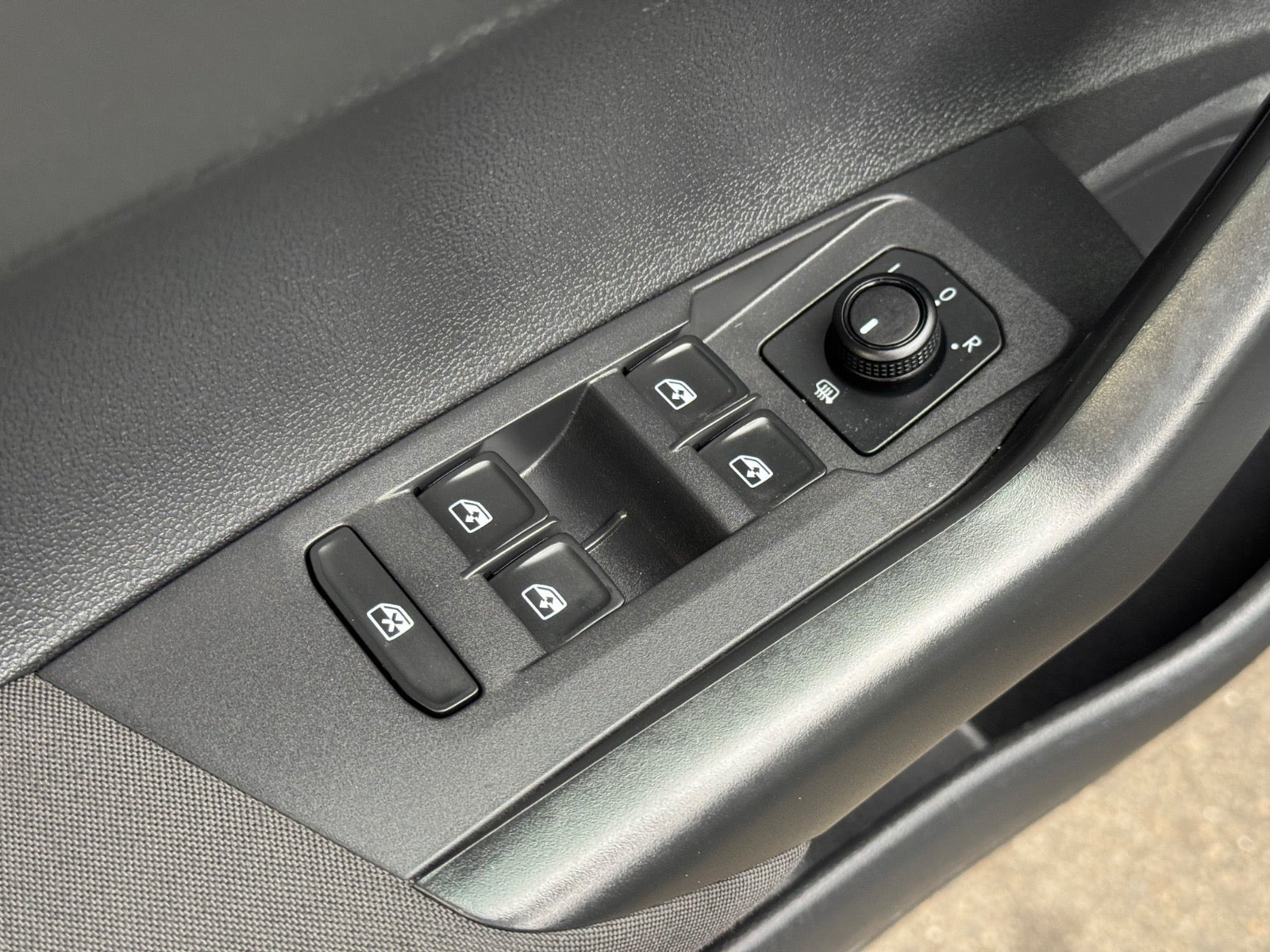 Sort VW Polo fra 2019
