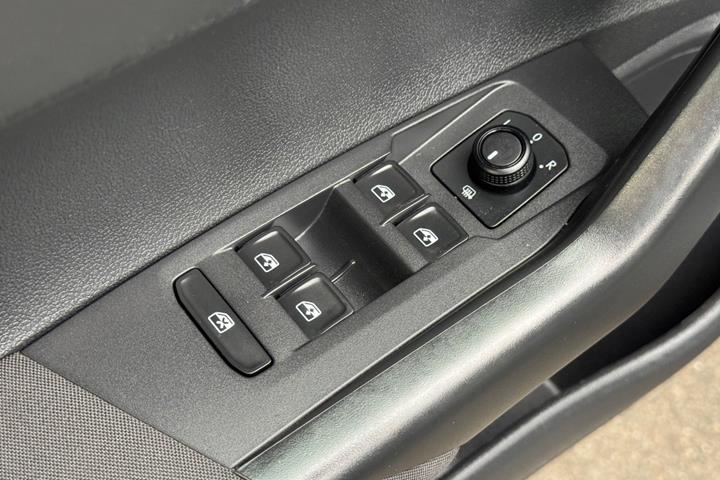 Sort VW Polo fra 2019